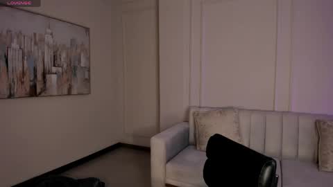 Snapshot of valeriaroldanx chatting on 04.28.26 Valeria online show from 04.28.26