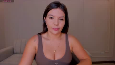 Snapshot of valeriaroldanx chatting on 06.10.26 Valeria online show from 06.10.26