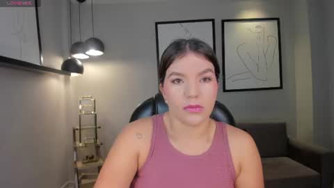 Snapshot of valeriaroldanx chatting on 06.19.26 Valeria online show from 06.19.26