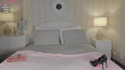 Valeria online show from 12.05.25