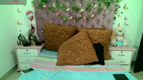 La valerie26 online show from 02.20.25