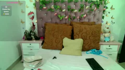 La valerie26 online show from 02.25.25