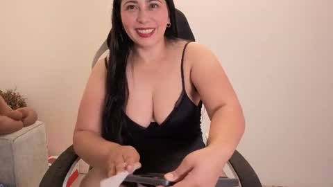 Snapshot of valeriavg_ chatting on 06.20.26 VALERIA online show from 06.20.26