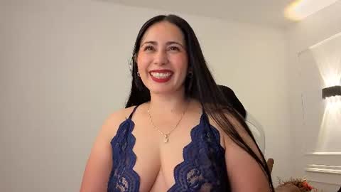 Snapshot of valeriavg_ chatting on 07.20.26 VALERIA online show from 07.20.26