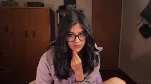 Snapshot of valerie__sky chatting on 01.03.25 Val online show from 01.03.25