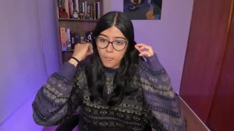 Snapshot of valerie__sky chatting on 01.14.26 Val online show from 01.14.26