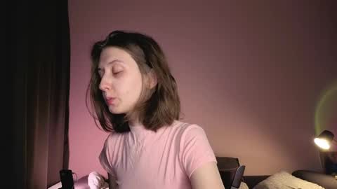 Kristi moony online show from 04.19.26