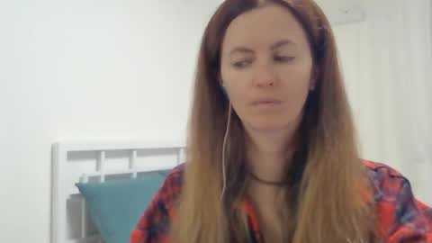 valerie_rose777 online show from 10.17.25