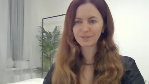 valerie_rose777 online show from 12.21.25