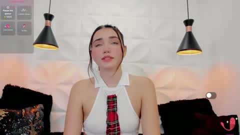 Snapshot of valeriecute18 chatting on 02.27.26 valerie online show from 02.27.26