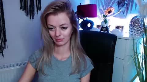 Snapshot of valerieluvsugar chatting on 03.06.25 Valerie online show from 03.06.25