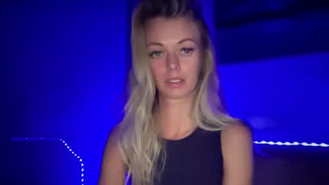 Snapshot of valerieluvsugar chatting on 09.12.25 Valerie online show from 09.12.25