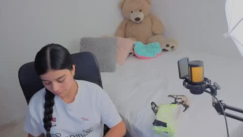 Snapshot of valerihouse_ chatting on 05.15.26 valerihouse_ online show from 05.15.26