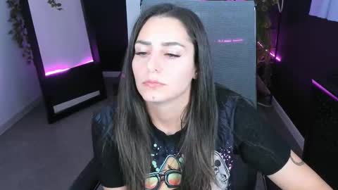 Valerie online show from 10.21.25