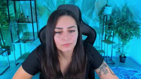 Valerie online show from 12.18.25