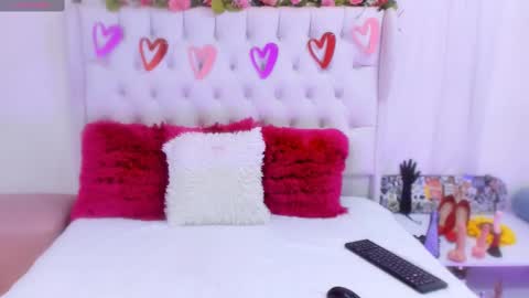 valeria111111 online show from 02.14.25