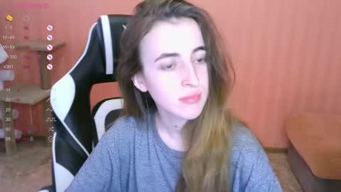 Snapshot of valeritiio chatting on 03.08.25 valeritiio online show from 03.08.25