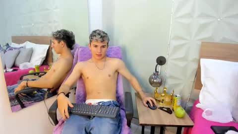 Snapshot of valerius_angel chatting on 06.07.26 V A L E R I U S online show from 06.07.26