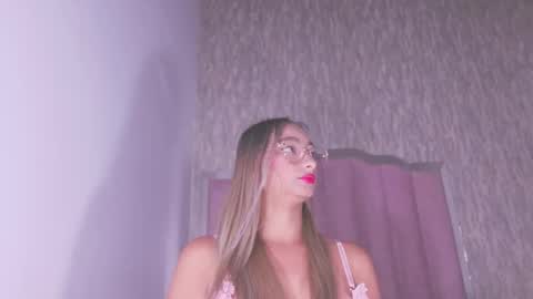 Valeryn online show from 10.17.25