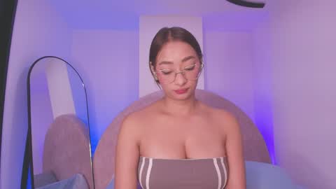 Snapshot of valery_97 chatting on 04.29.26 Valeryn online show from 04.29.26