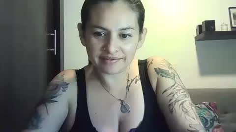 Snapshot of valery__rouse_ chatting on 04.14.26 Valery online show from 04.14.26