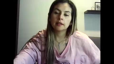 Snapshot of valery__rouse_ chatting on 04.23.26 Valery online show from 04.23.26