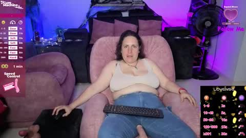 Snapshot of valery_adams1 chatting on 10.15.25 Valery adams1 online show from 10.15.25