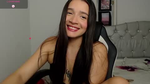 Snapshot of valery_alejo chatting on 07.11.26 valeria online show from 07.11.26