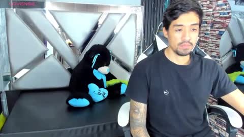 valery_and_dani online show from 12.19.24