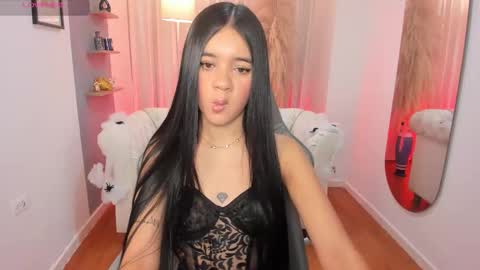 Valery Lane online show from 10.21.25