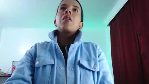 Valeria online show from 10.21.25