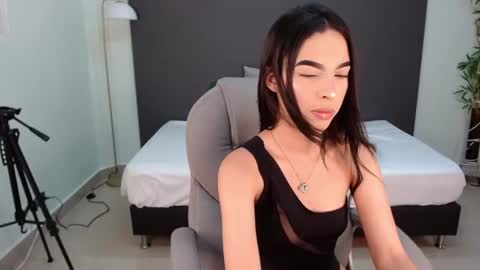 Snapshot of valery_restrepo chatting on 06.23.26 valery_restrepo online show from 06.23.26