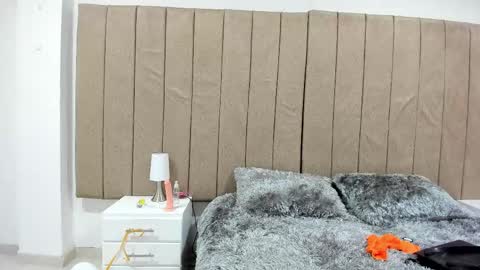 Snapshot of valery_slim18 chatting on 02.16.26 valery online show from 02.16.26