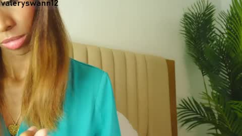 Snapshot of valery_swan1 chatting on 04.11.26 Valery swan1 online show from 04.11.26