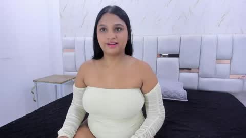 valery_taylor_ online show from 05.02.26