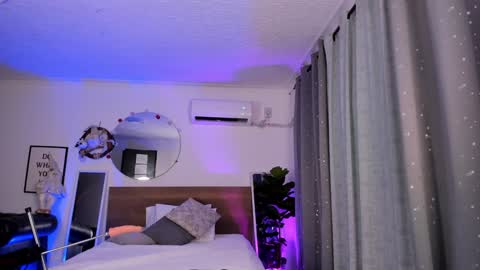 Valery online show from 12.28.24