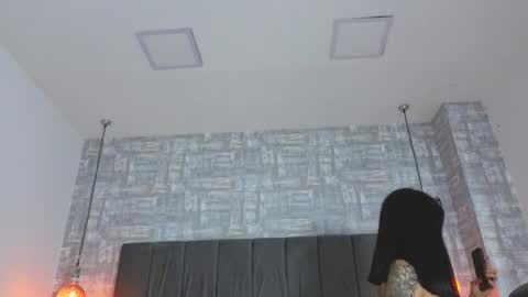 valerykat_ online show from 10.14.25