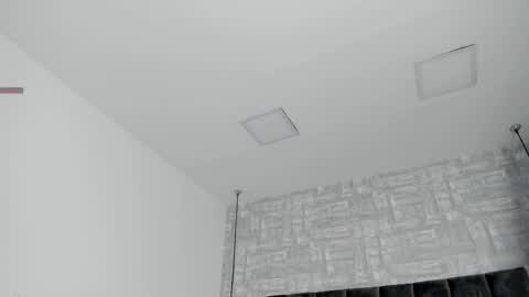 valerykat_ online show from 10.25.25