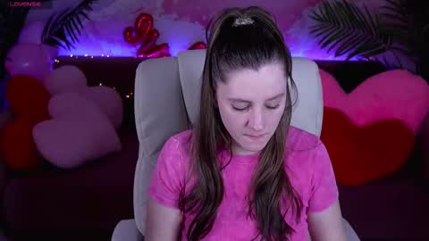 Snapshot of valerymurr chatting on 02.22.26 V A L E R Y M U R online show from 02.22.26