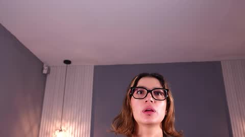 Snapshot of valerynova chatting on 02.28.26 Carla online show from 02.28.26