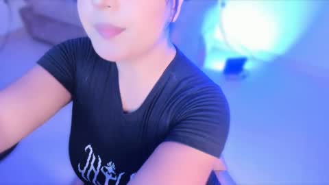 Snapshot of valerysoto_ chatting on 02.14.25 Valery Soto online show from 02.14.25