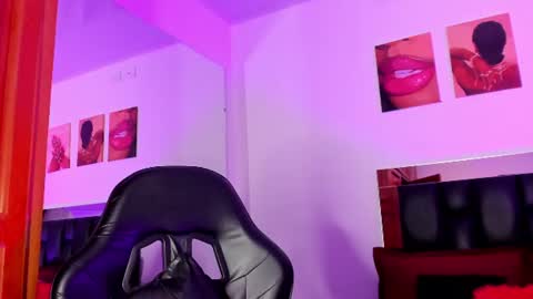 Snapshot of valeryts1 chatting on 06.14.26 ValeryTs1 online show from 06.14.26