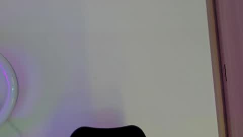 Snapshot of valezny69 chatting on 04.18.26 Valezny V online show from 04.18.26