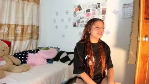 VALIENTE  online show from 01.31.25