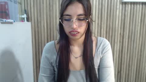 Snapshot of valk_diaz chatting on 05.01.26 Valk online show from 05.01.26