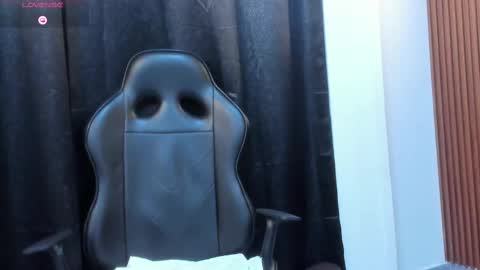 VALKA ROSS online show from 11.21.25