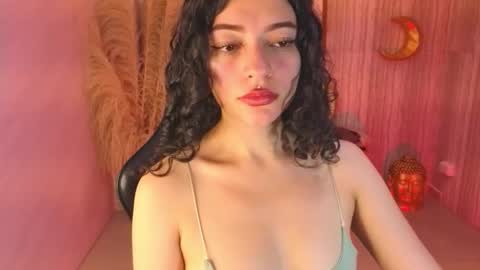 Snapshot of valkiria_ardent_s chatting on 11.18.25 Valkiria online show from 11.18.25