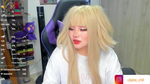 Snapshot of valkyrie_claire chatting on 03.06.25 Valkyrie claire online show from 03.06.25