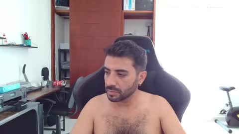 Snapshot of vallartamexi chatting on 08.05.26 Roberto Carlos online show from 08.05.26