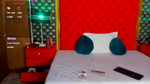 Valerie Val V online show from 10.23.25